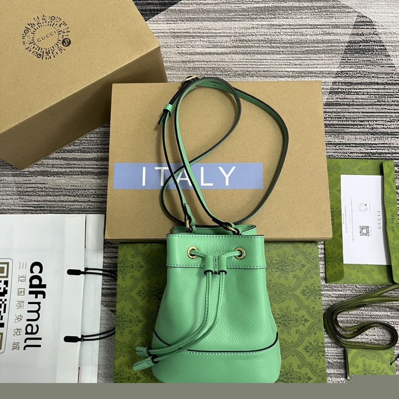 G*u*i bucket bags
